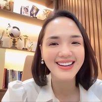 Nguyệt Trương Là Ai?