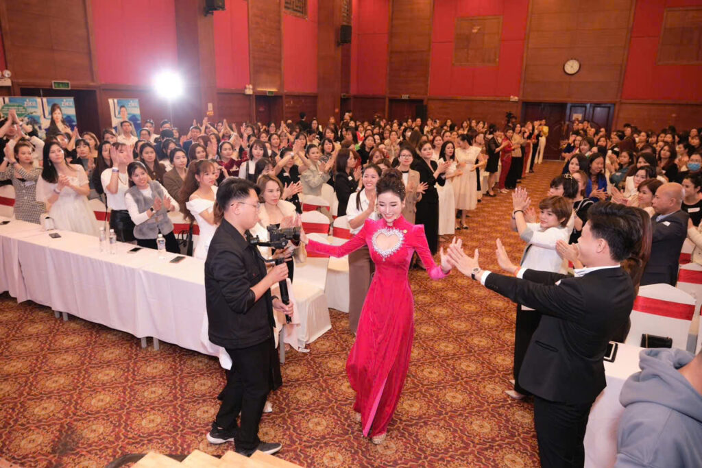 Cách Thầy Phạm Thành Long Giúp Tôi Khai Phá Đam Mê